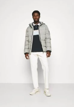 Pier One Prix Avantageux Polo t-shirts col polo homme -Promos Pier One Boutique 0045fa8b533544b6a028f5a0bcdcc6d9