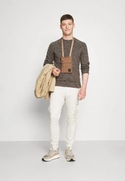 Pier One Plus Bas Prix De Vente Pullover pulls & gilets col rond homme -Promos Pier One Boutique 01c5b1c125e04d6db8fb70d78521d624