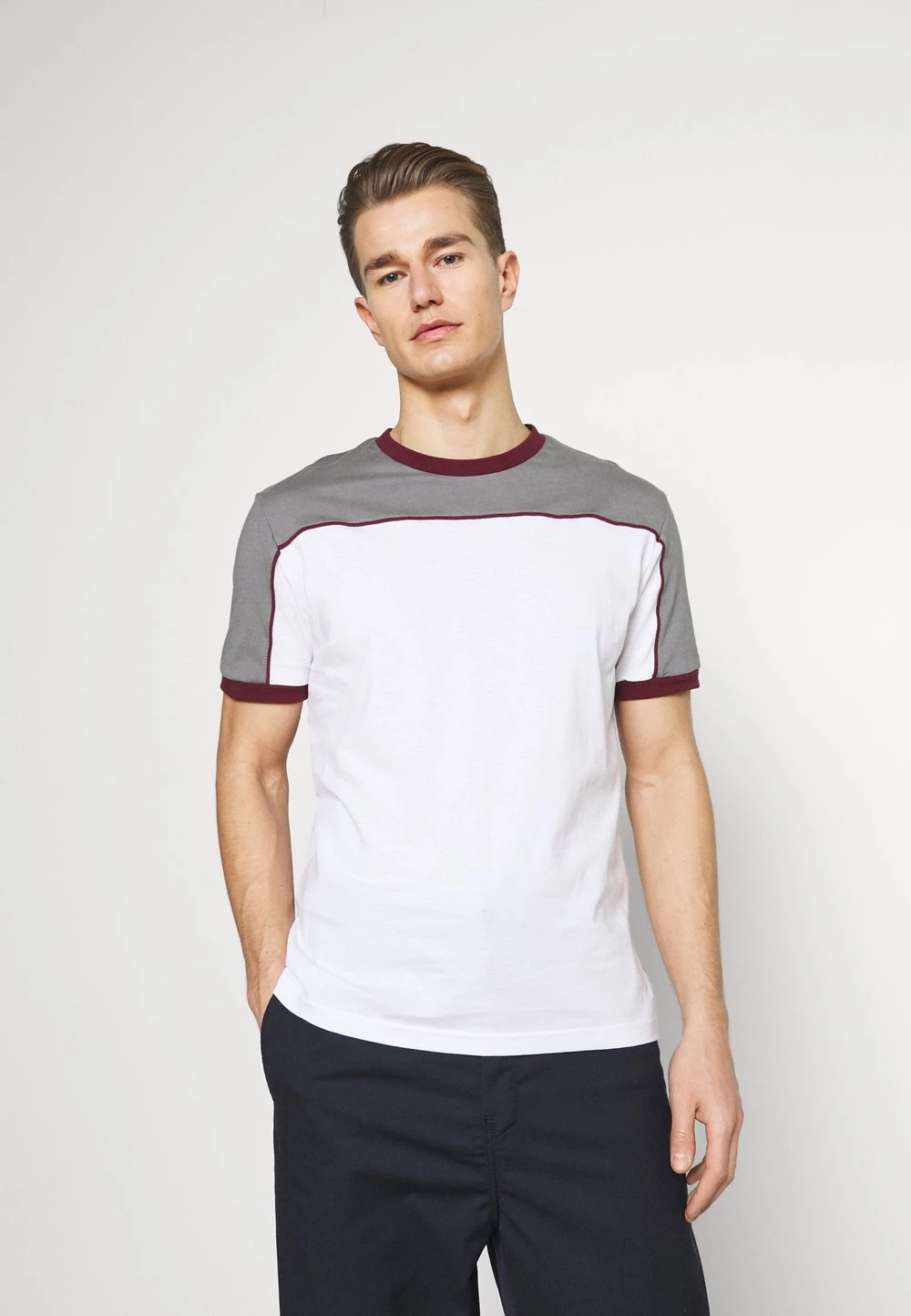 Pier One T-shirt imprimé Prix Acceptable t-shirts col rond homme 3 Pier One T-shirt imprimé Prix Acceptable t-shirts col rond homme