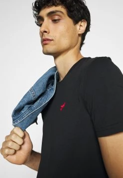 Pier One 3 PACK - T-shirt basique Haute Qualité t-shirts col rond homme -Promos Pier One Boutique 02986a0b68f74bd6910dec856f41f621