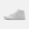 Pier One UNISEX - Baskets montantes Prix Gelé sneakers rond 2 Pier One UNISEX - Baskets montantes Prix Gelé sneakers rond -Promos Pier One Boutique 041c31d1e3884511b0120216fe857545
