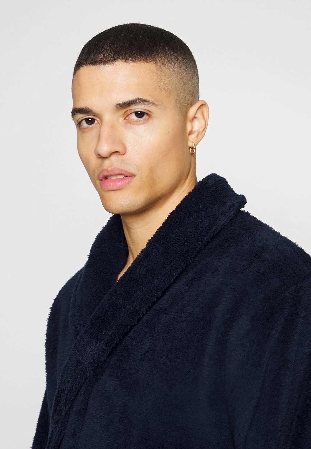 Pier One Peignoir En promotion sous-vêtements & chaussettes col châle homme 6 Pier One Peignoir En promotion sous-vêtements & chaussettes col châle homme – Image 4