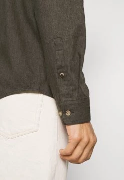 Pier One Promos Chemise chemises col kent homme 13 Pier One Promos Chemise chemises col kent homme -Promos Pier One Boutique 07acffea0e7f49919c9813d7010dc6e6