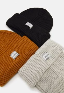 Pier One 3 PACK UNISEX - Bonnet Meilleure qualité casquettes, bonnets et chapeaux couleur unie -Promos Pier One Boutique 0a36bef130fd429cb8e08533adf60799