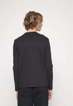 Pier One Prix Gelé 5 PACK - T-shirt à manches longues t-shirts & polos col rond homme -Promos Pier One Boutique 0a91b7bd792a4d53bae7268bde5c4de8