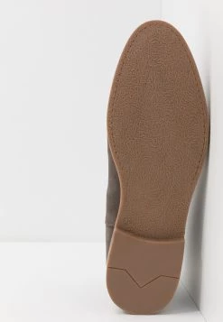 Prix Refroidis Pier One Bottines bottes rond homme -Promos Pier One Boutique 0b13932984984767b0e34a5e47e356aa