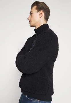 Pier One Sweat polaire Prix Avantageux sweats & hoodies col camionneur homme 15 Pier One Sweat polaire Prix Avantageux sweats & hoodies col camionneur homme -Promos Pier One Boutique 0b27e21a839e4f56af9be8aed42665b4