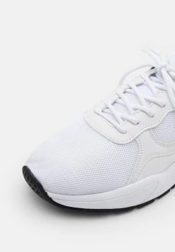 Prix Imbattable Pier One UNISEX - Baskets basses sneakers rond 15 Prix Imbattable Pier One UNISEX - Baskets basses sneakers rond -Promos Pier One Boutique 0c586345be6d4542acf942670fee3bc8