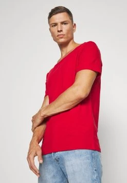 Pier One T-shirt basique Prix Favorable t-shirts encolure large ronde homme -Promos Pier One Boutique 107b3ac5bba74fceb5449252c508d1f0