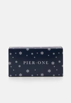 Pier One 3 PACK - Chaussettes 50% Off De Vente sous-vêtements chiné homme -Promos Pier One Boutique 111555e6c16d4711aa37de5fcef617f5