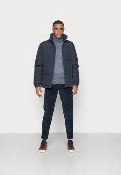 Pier One Un Tarif Préférentiel ESSENTIAL WINTER TURTLENECK / 512 - MOTTLED BLUE - Pullover pulls et gilets col roulé homme 9 Pier One Un Tarif Préférentiel ESSENTIAL WINTER TURTLENECK / 512 - MOTTLED BLUE - Pullover pulls et gilets col roulé homme -Promos Pier One Boutique 115c2f1772434556b14e74cb91a8acb8