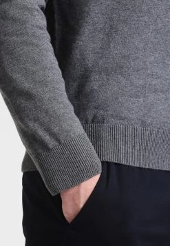 Prix Acceptable Pier One Gilet pulls et gilets col en v homme -Promos Pier One Boutique 1248d35da7cb41e3bdbc2fab1f01cdef