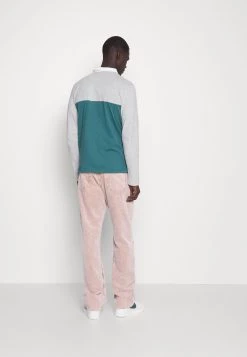 Se Vend Bas Prix Pier One T-shirt à manches longues t-shirts & polos col contrastant homme 9 Se Vend Bas Prix Pier One T-shirt à manches longues t-shirts & polos col contrastant homme -Promos Pier One Boutique 138add3618a34106a26e5bb25d3e3b01