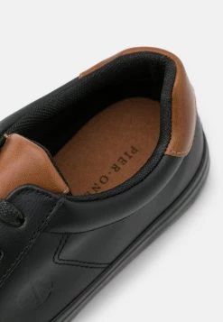 Pier One Pas Cher Baskets basses sneakers rond homme -Promos Pier One Boutique 183636d0ebe7410083049c4b5e50d305