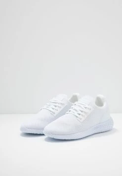 Pier One UNISEX - Baskets basses Prix Refroidis sneakers rond homme -Promos Pier One Boutique 1abd2eb89d1c4f2ab09ba09e4942cbf5