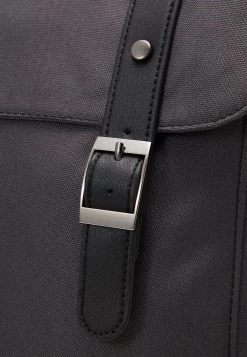 Pier One Bas Prix UNISEX - Sac à dos sacs poche pour pc portable 15 pouces -Promos Pier One Boutique 1c36ad0960534b74b2e583bac98b65f8