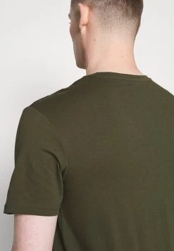 Pier One 2 PACK - T-shirt imprimé Prix Réduit t-shirts col rond homme 14 Pier One 2 PACK - T-shirt imprimé Prix Réduit t-shirts col rond homme -Promos Pier One Boutique 1f3163549a724d8088f4eb7a08f57722