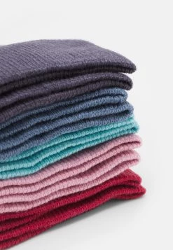 Pier One 5 PACK - Chaussettes Qualité Fiable sous-vêtements couleur unie homme -Promos Pier One Boutique 1f9ae3a918794a24902e51b12f878262