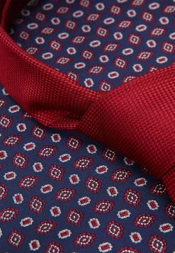 Pier One Prix Sacrifiés SET - Cravate pochettes de costume floral homme -Promos Pier One Boutique 22abaa47cbb544b99662b8c6aabf872e