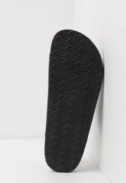 Pier One Prix d’Amis UNISEX - Chaussons ouvert homme -Promos Pier One Boutique 23e143c048ee4fd8b5e22a3556ccfbfb