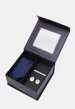 Pier One SET - Cravate Prix Avantageux cravates et nœuds papillon couleur unie homme 12 Pier One SET - Cravate Prix Avantageux cravates et nœuds papillon couleur unie homme -Promos Pier One Boutique 25697e1c0d5543a3a6bf945d917fc37d