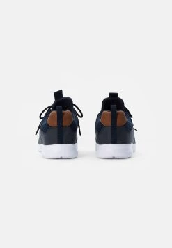 Qualité Excellente Pier One Baskets basses baskets & sneakers rond unisex -Promos Pier One Boutique 26ebf69cb2fe41db8450f9004d72a998