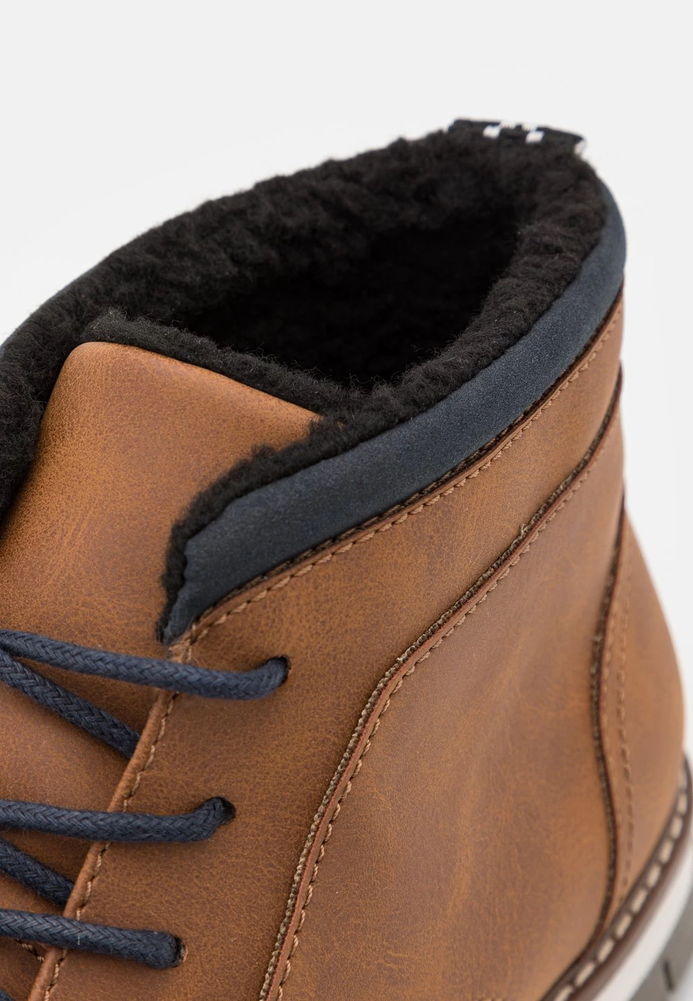 Pier One 50% Off De Vente Chaussures à lacets derbies, richelieus & chaussures bateau rond homme 8 Pier One 50% Off De Vente Chaussures à lacets derbies, richelieus & chaussures bateau rond homme – Image 6