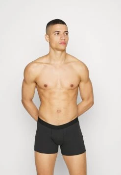 Pier One 5 PACK - Shorty Prix Aimable sous-vêtements & chaussettes normale homme 17 Pier One 5 PACK - Shorty Prix Aimable sous-vêtements & chaussettes normale homme -Promos Pier One Boutique 2c18a45f16194154aeffd91978c436de