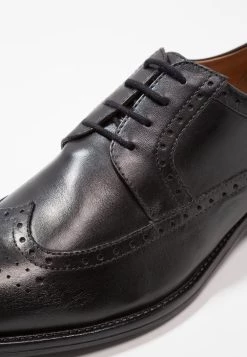 Pier One Réduction LEATHER - Derbies & Richelieus chaussures de ville rond homme -Promos Pier One Boutique 2c8b13e654a34f6e889e607a4cc2da04