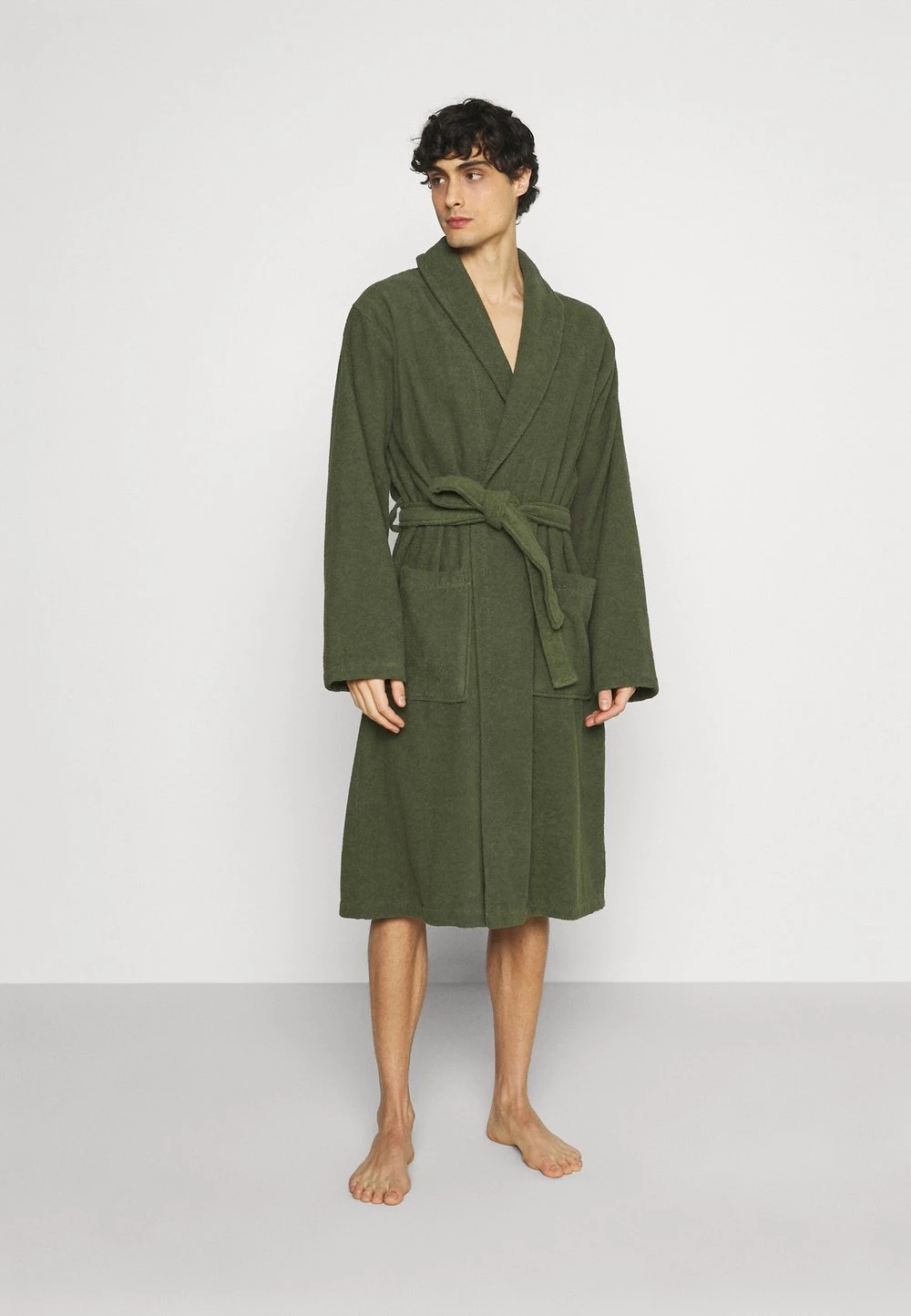 Prix Favorable Pier One Peignoir sous-vêtements & chaussettes col châle homme 4 Prix Favorable Pier One Peignoir sous-vêtements & chaussettes col châle homme – Image 2