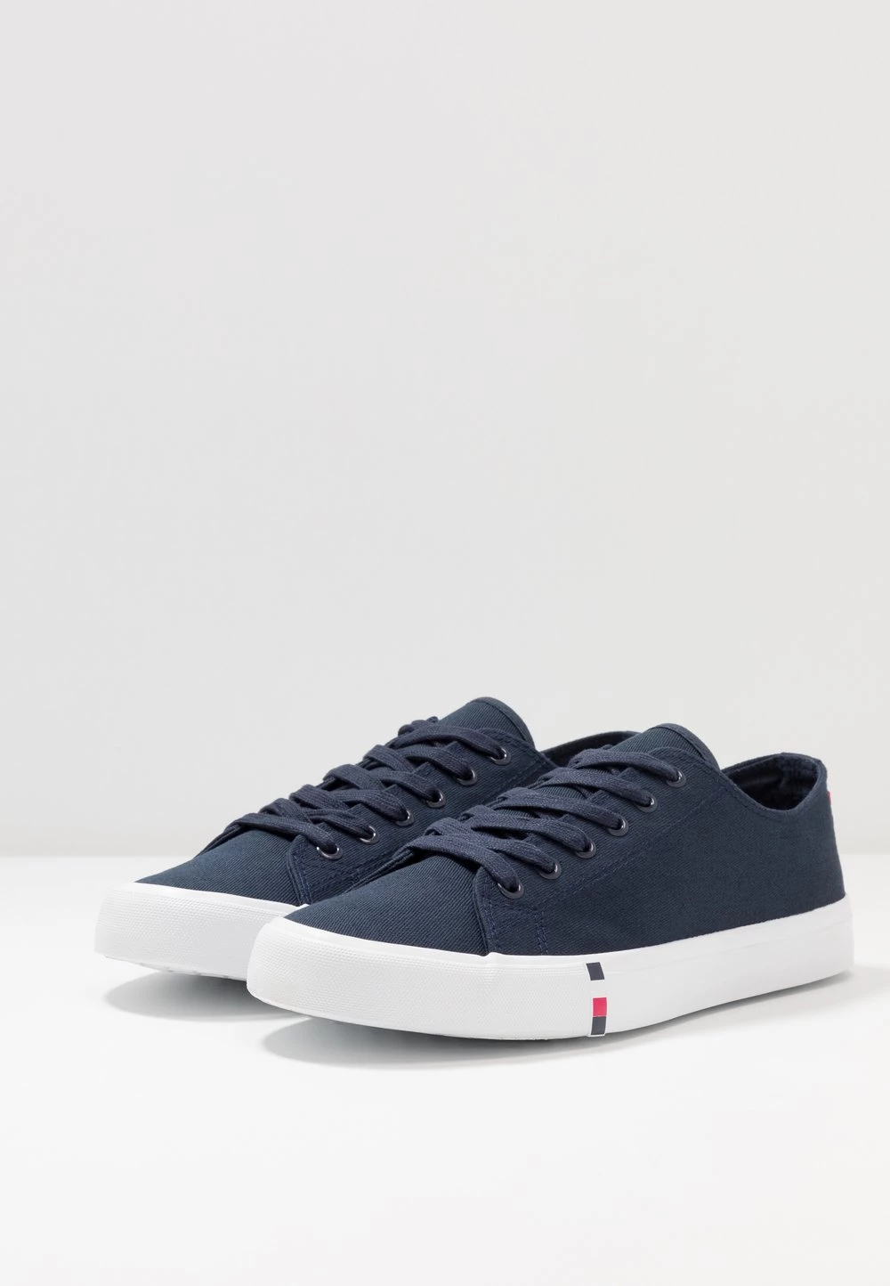Prix Dégriffé Pier One UNISEX - Baskets basses baskets & sneakers rond 5 Prix Dégriffé Pier One UNISEX - Baskets basses baskets & sneakers rond – Image 3