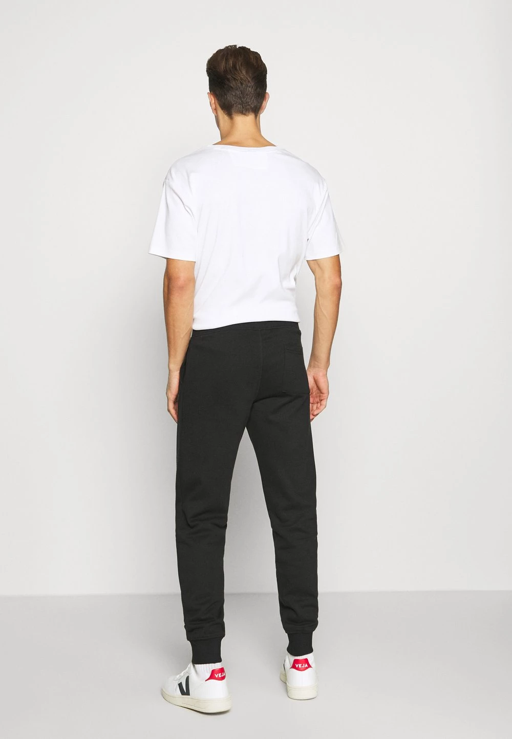 Prix Légers Pier One 2 PACK - Pantalon de survêtement pantalons haute homme 6 Prix Légers Pier One 2 PACK - Pantalon de survêtement pantalons haute homme – Image 4
