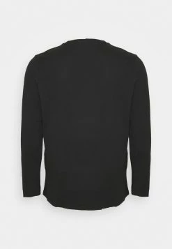 Prix Distinctifs Pier One T-shirt à manches longues t-shirts col rond homme -Promos Pier One Boutique 2fa25023c7054527b5b218f3973a06ff