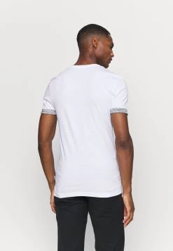 Pier One T-shirt imprimé Prix Sacrifiés t-shirts col rond homme -Promos Pier One Boutique 3026901feff945ef8d8d349a9efbd6e9