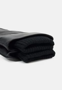 Pier One Prix Discount Gants cordon élastique homme -Promos Pier One Boutique 31e5b5f561574cd7818b79f3b9438661