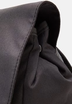 Pier One Bas Prix UNISEX - Sac à dos sacs poche pour pc portable 15 pouces -Promos Pier One Boutique 32cd50583b9f409b8487a6ebc79068e0