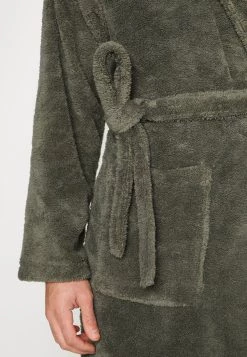 Pier One Peignoir Première Qualité sous-vêtements & chaussettes col châle homme -Promos Pier One Boutique 361a5ccda821467e8e3e1f7029360e39