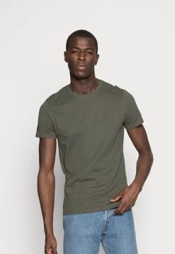 Prix Préférentiel Pier One 3 PACK - T-shirt basique t-shirts col rond homme 20 Prix Préférentiel Pier One 3 PACK - T-shirt basique t-shirts col rond homme -Promos Pier One Boutique 3733542cda464d40b58bb52fd8289b90