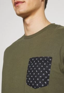 Pier One T-shirt imprimé Soldes t-shirts col rond homme 14 Pier One T-shirt imprimé Soldes t-shirts col rond homme -Promos Pier One Boutique 394558a1844c4d249c42193efbdcecc6