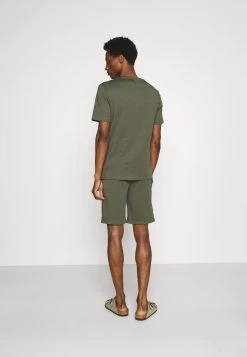 Prix Abordable Pier One SET - Pyjama pyjamas normale homme -Promos Pier One Boutique 3b6102c3fc4641808de5f1e02c36579d