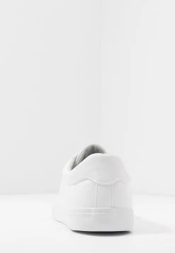 Pier One UNISEX - Baskets basses Assurance De l’Authenticité baskets & sneakers rond homme -Promos Pier One Boutique 421bc9abd7bc4ca59d4d88843fb08695