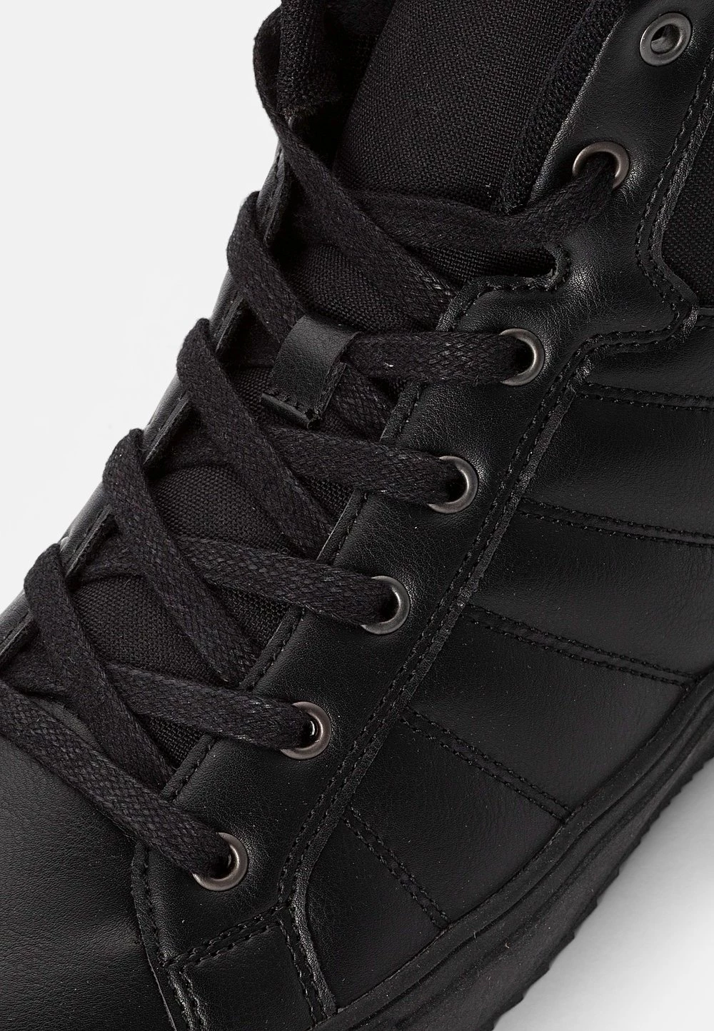 Pier One Baskets montantes Prix Sacrifiés baskets & sneakers rond unisex 8 Pier One Baskets montantes Prix Sacrifiés baskets & sneakers rond unisex – Image 6