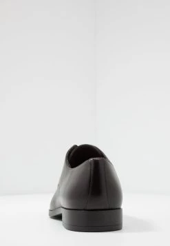 Un Tarif Préférentiel Pier One Derbies & Richelieus derbies et richelieus carré homme 13 Un Tarif Préférentiel Pier One Derbies & Richelieus derbies et richelieus carré homme -Promos Pier One Boutique 442be11ec34840eb8fc0fb42ed4b23a3