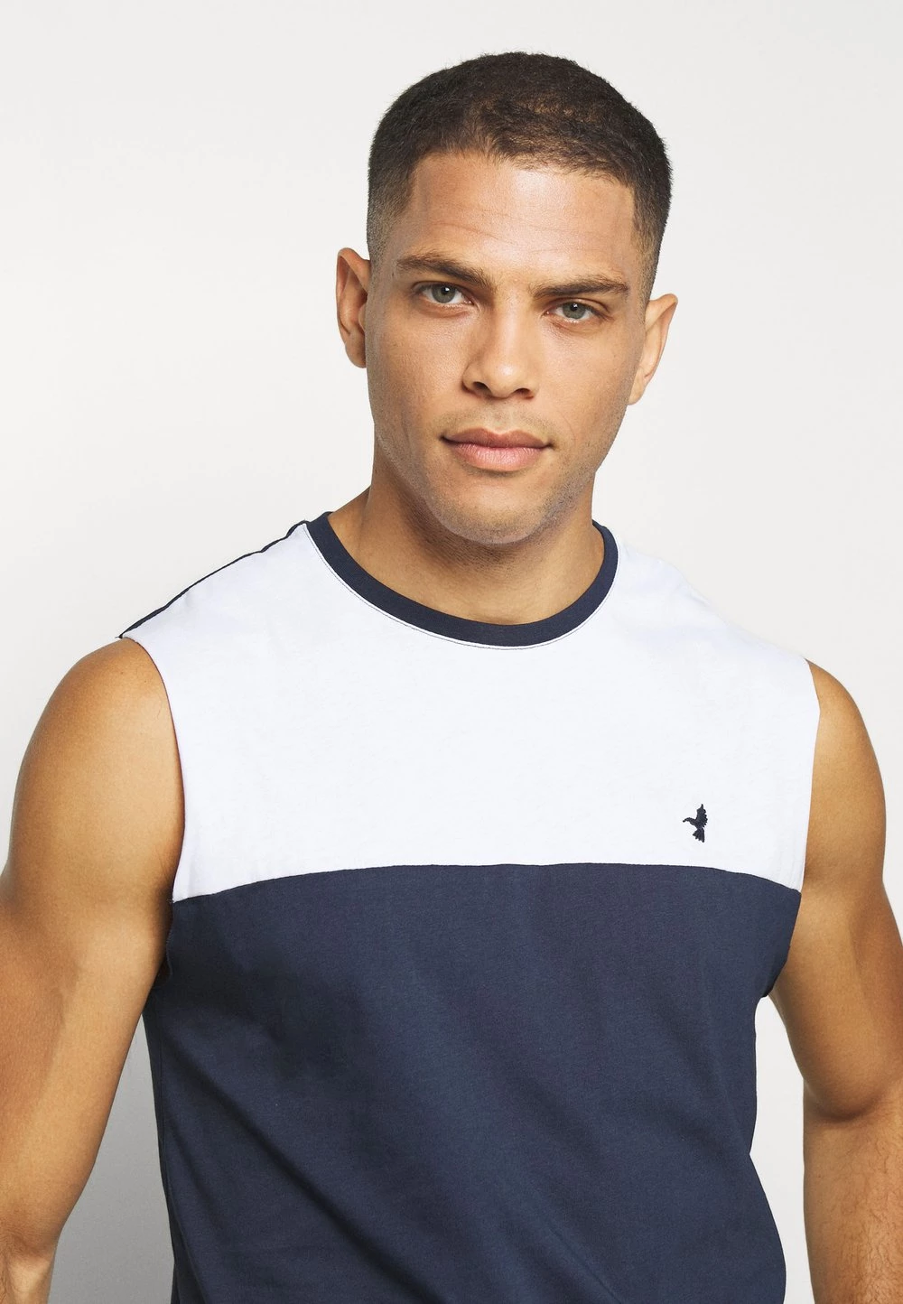 Pier One EMBRO TANK BLOCK - Débardeur Prix Sacrifiés t-shirts & polos col rond homme 6 Pier One EMBRO TANK BLOCK - Débardeur Prix Sacrifiés t-shirts & polos col rond homme – Image 4