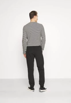 Pier One Pantalon de survêtement Prix Distinctifs pantalons normale homme 11 Pier One Pantalon de survêtement Prix Distinctifs pantalons normale homme -Promos Pier One Boutique 45516dbcd27a459b93ffebad6bce5c78