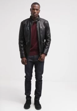 Prix Sacrifiés Pier One Pullover pulls et gilets col rond homme -Promos Pier One Boutique 467786cb161c43b5ab1926a60809e93c