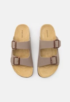 Pier One UNISEX - Chaussons En Remise ouvert homme -Promos Pier One Boutique 47b80b1f1fd548c6b3cd4bf590fe8b2b