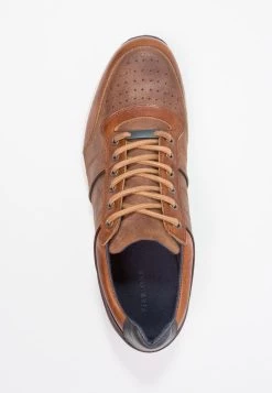 Pier One LEATHER - Baskets basses Pas Cher sneakers rond homme -Promos Pier One Boutique 4862ee05357b4480ad14bddd3767d77b