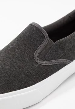 Pier One UNISEX - Mocassins Soldes En Ligne mocassins et loafers rond -Promos Pier One Boutique 4c201b3e236b45b79a901f93569481b4