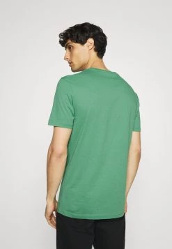 Pier One 5 PACK - T-shirt basique Meilleur Prix Garanti t-shirts col rond homme 24 Pier One 5 PACK - T-shirt basique Meilleur Prix Garanti t-shirts col rond homme -Promos Pier One Boutique 4c736ded4f214a2aa27857aa3d0c29fa